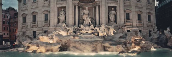 Fontana de Trevi en Roma — Foto de Stock