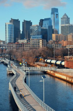 Şehir mimarisi ile Philadelphia silueti