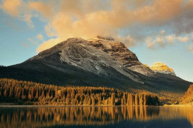 Banff Ulusal Parkı içinde Kanada