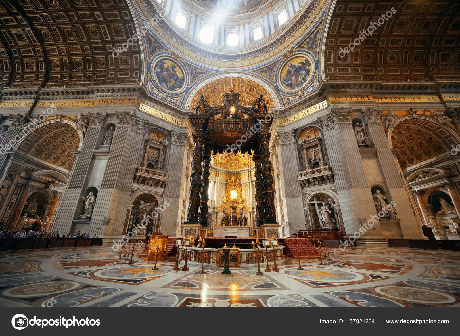St. Peters Basilica innen — Redaktionelles Stockfoto © rabbit75_dep ... St. Peters Basilica innen — Redaktionelles Stockfoto © rabbit75_dep ...