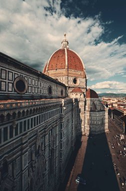 Duomo Santa Maria Del Fiore çan kulesi görünümü
