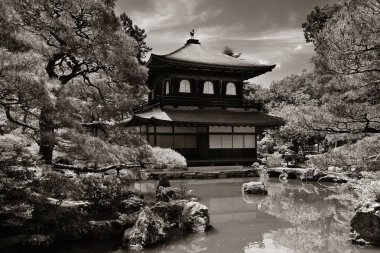 Kyoto'da tarihi bina ile ginkaku-ji Tapınağı