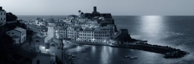 Vernazza Cinque Terre gece