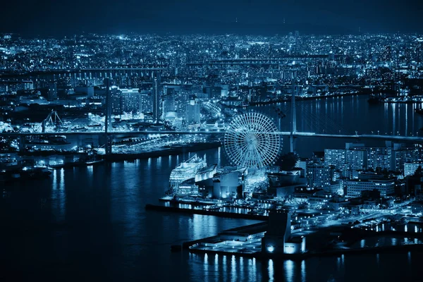 Osaka nacht op het dak weergave — Stockfoto