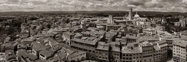 Siena çatı görünümü — Stok fotoğraf