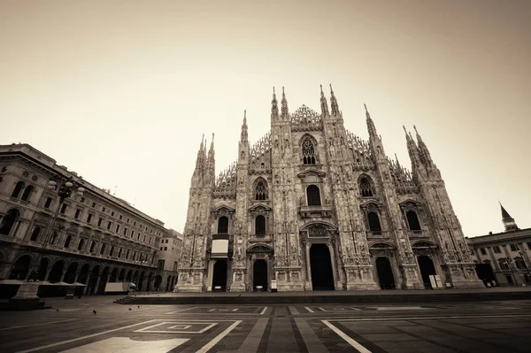 Milan catedral praça — Fotografia de Stock