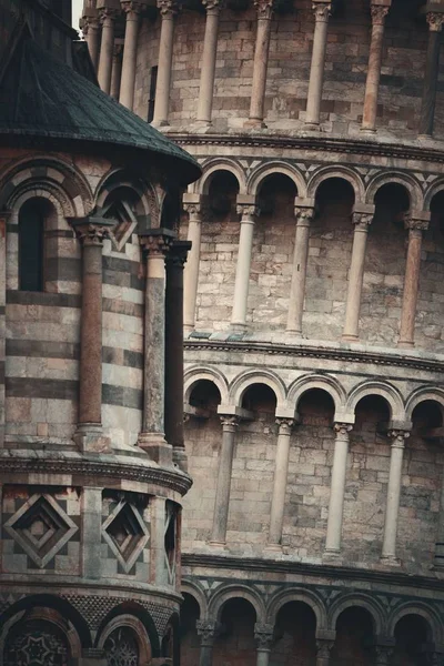 Torre inclinada en Pisa —  Fotos de Stock