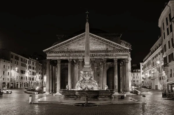 Gece Roma 'da pantheon