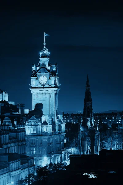 Edinburgh city view på natten — Stockfoto