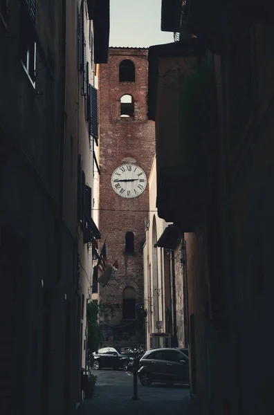 Mening van de straat van Lucca — Stockfoto