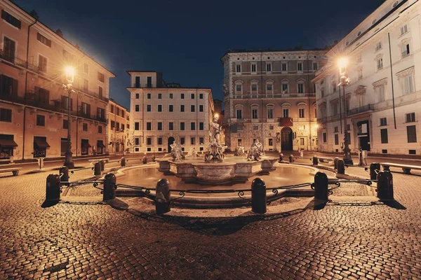 Фонтана дель Моро на площади Пьяцца Навона в Риме — стоковое фото