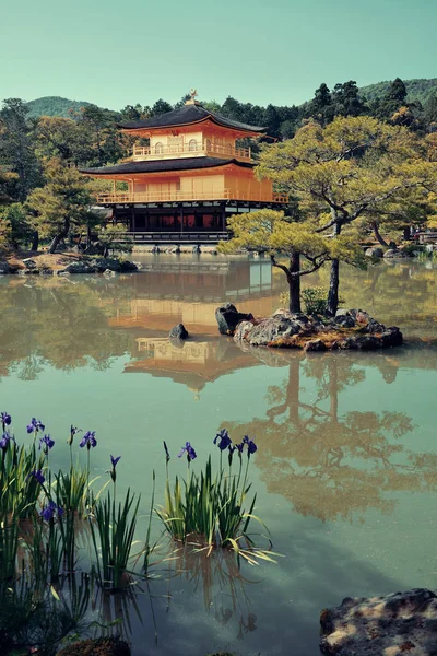 Kinkaku-ji tempel met historisch gebouw in kyoto — Stockfoto