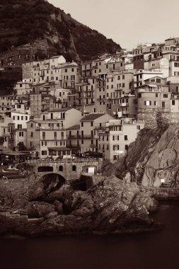 Manarola Cinque Terre siyah ve beyaz