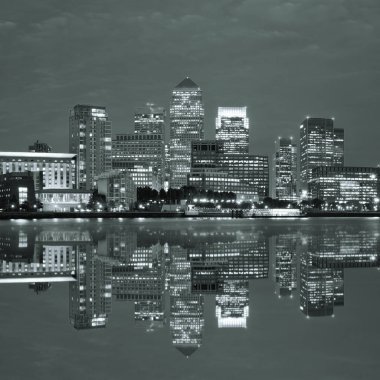 London Canary Wharf geceleri