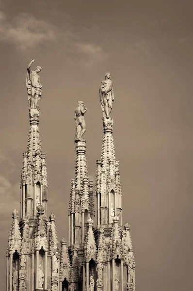 Escultura catedral de Milán — Foto de Stock