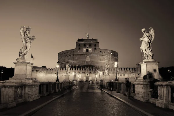 Castel Sant Angelo Roma noite — Fotografia de Stock