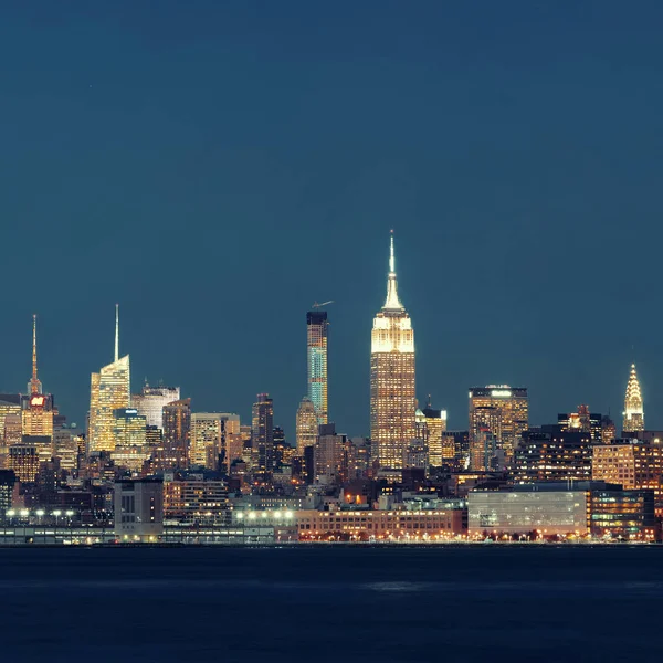 New York City panorama v noci — Stock fotografie