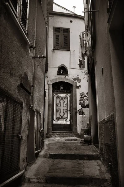 Vernazza alley Cinque Terre — Stock Photo, Image