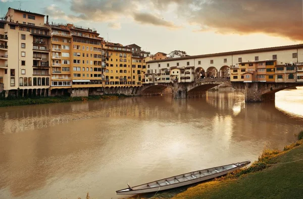 Florence Ponte Vecchio zonsopgang — Stockfoto