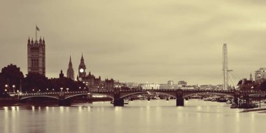 Thames Nehri Panoraması