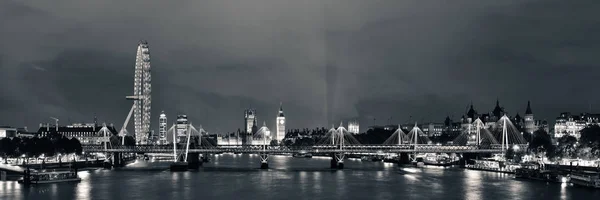 Río Támesis noche — Foto de Stock