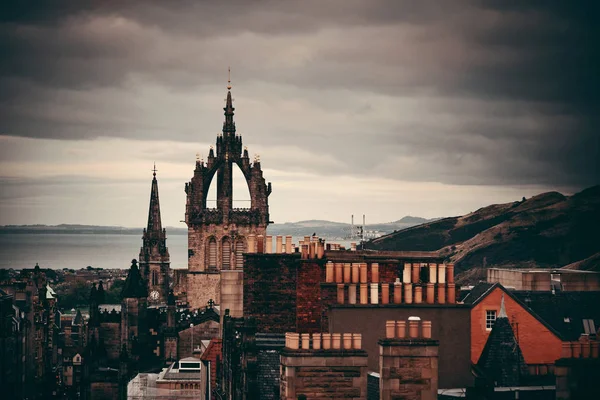 Edinburgh st giles 'kathedrale und dachblick. — Stockfoto