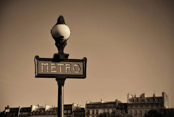 Metro van Parijs ondertekenen — Stockfoto