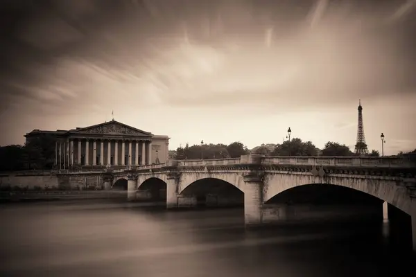 Sena y puente del río París —  Fotos de Stock