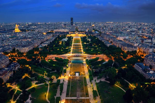 Paris şehir manzarası çatı — Stok fotoğraf