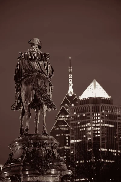 George Washington-Statue und Philadelphia — Stockfoto