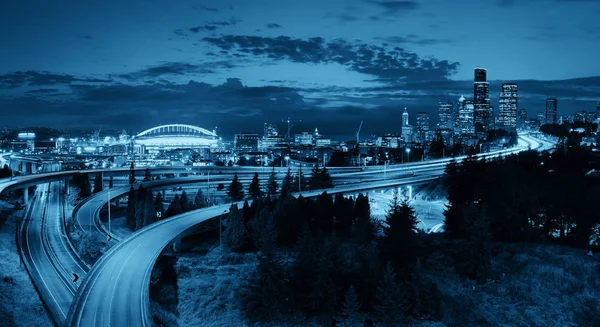 Seattle vista da cidade com arquitetura urbana — Fotografia de Stock