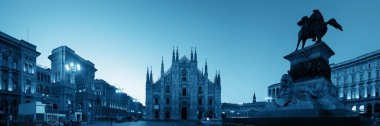 Milano Katedrali'ne kare