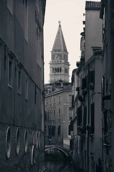 Edificios históricos en Venecia —  Fotos de Stock