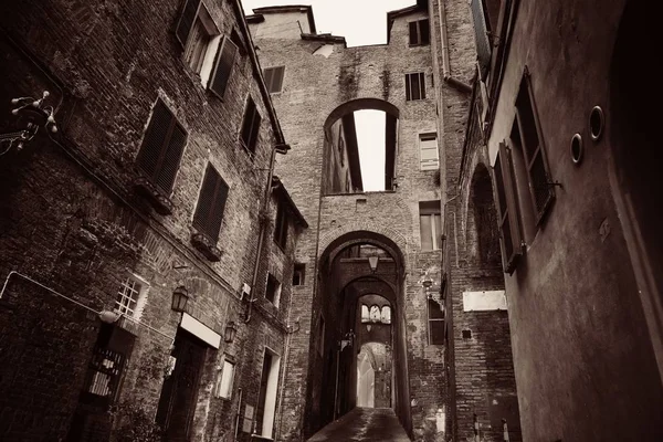 Siena vista de rua — Fotografia de Stock