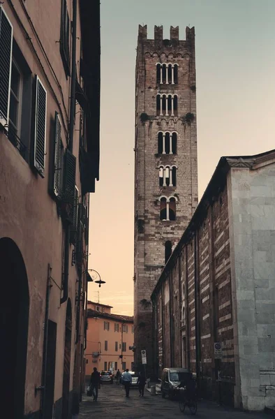 Vista para a rua Lucca — Fotografia de Stock