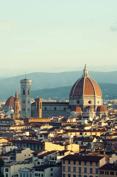 İtalyan tarzı eski binalar