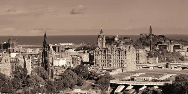 Edinburgh şehir rooftops