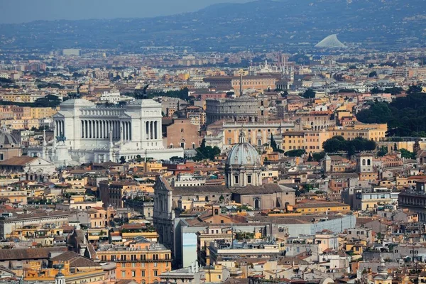 Πανοραμική θέα στην πόλη Ρώμη — Φωτογραφία Αρχείου