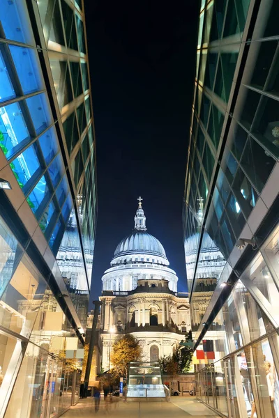 Saint Pauls Cathedral — Stock Photo, Image