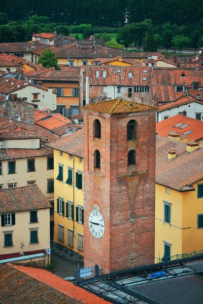 Lucca edificios históricos — Foto de Stock