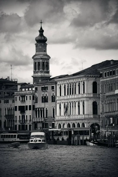 Vista al canal de Venecia —  Fotos de Stock