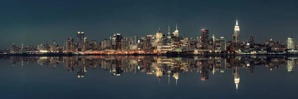 Midtown Manhattan skyline — Foto de Stock