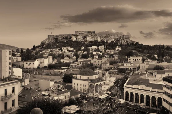 Techos de Atenas en el horizonte —  Fotos de Stock