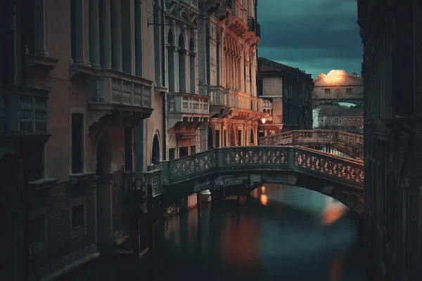 Venice canal view — Stockfoto