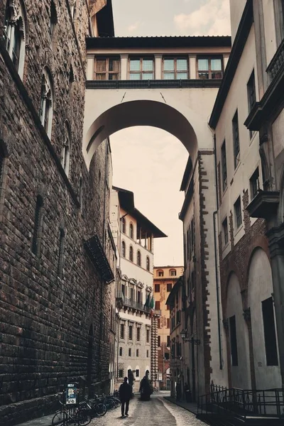 Vecchi edifici in stile italiano — Foto Stock