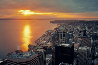 tarihsel mimarileri ile çatı görünümü.