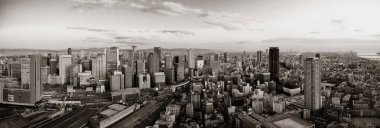 tarihsel mimarileri ile çatı görünümü.