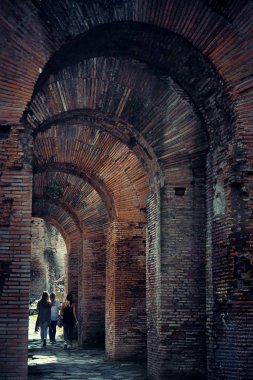 Roma Forumu kalıntıları ile