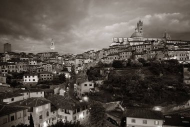 Ortaçağ şehri Siena  