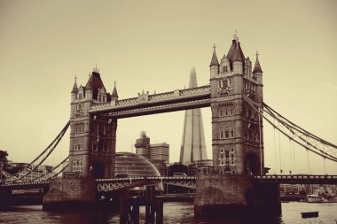 Londra 'daki kule köprüsü. 